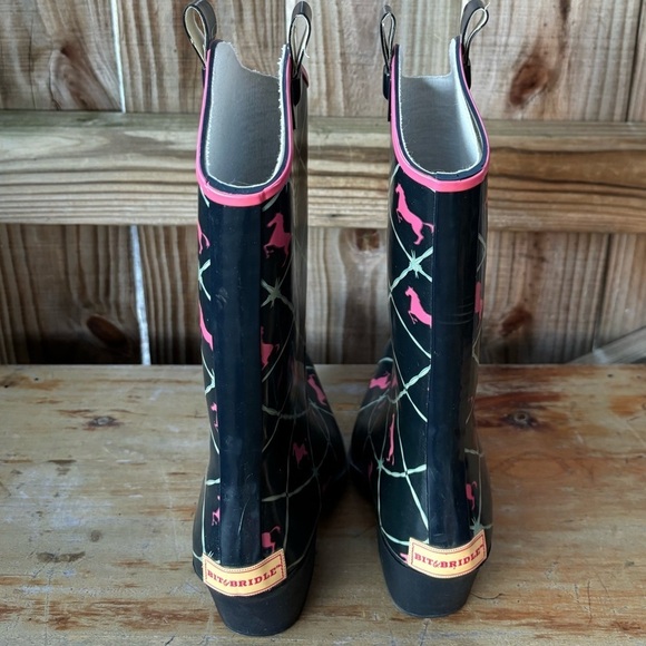 Bit & Bridle Western Style Rubber Rain Boots with Heel - Picture 5 of 10